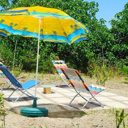 בית נופש Campo De Oleandros לוריניה